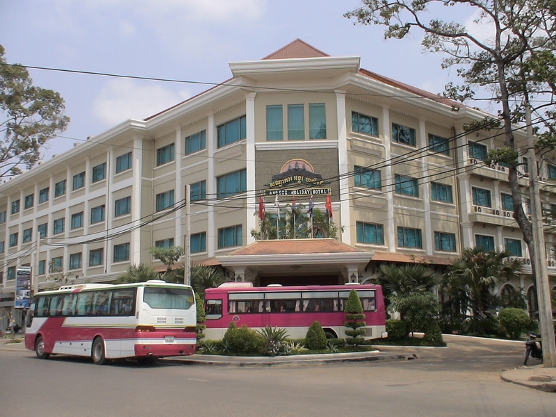 �d������s��